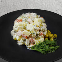 Салат Оливье в Избушка