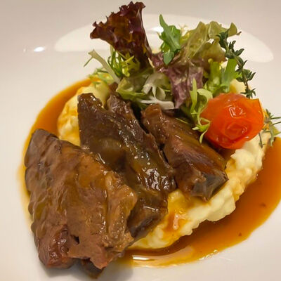 Говяжьи щёчки в Чентуриппе по цене 975 ₽