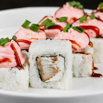 Ролл Лава с угремв Пхипхи по цене 490 ₽