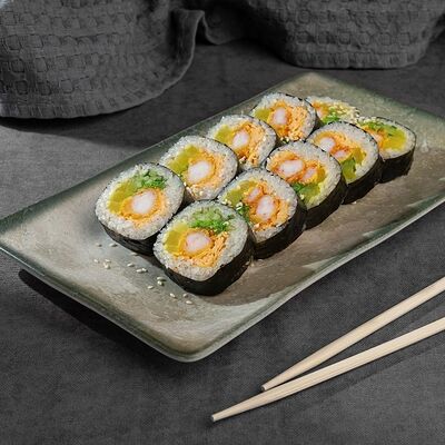 Кимпап с креветкой в Sarang по цене 539 ₽