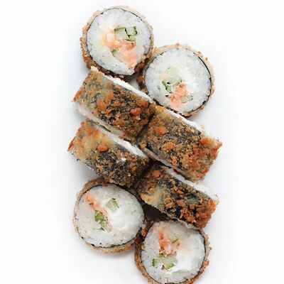 Жареный ролл с лососем в San-Pizzerino по цене 610 ₽