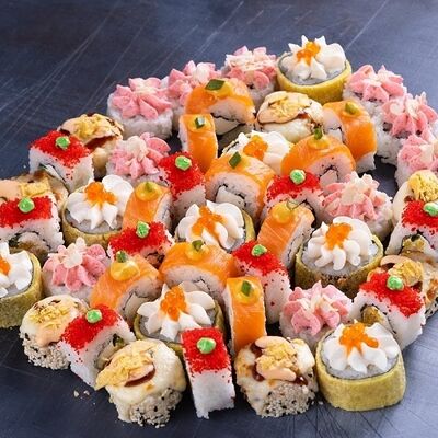 Сет Цветущая сакура в SushiDays по цене 2624 ₽