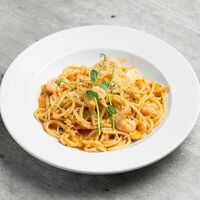 Спагетти с креветками и сельдереем в Pasta Bar