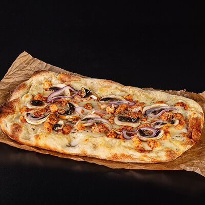 Пицца Курица-грибы в MOS Lounge & Bar по цене 760 ₽