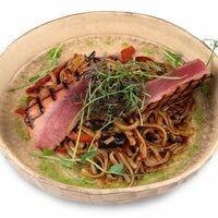 Паста с тунцом и манго в Benny Kitchen