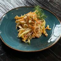Салат с копченой куриной грудкой, картофелем, корейской морковью в Длинный нос