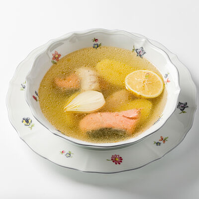 Уха из судака и форели в Шале Берёзка по цене 770 ₽