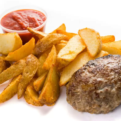 Котлета домашняя с картофелем айдахо в Три печки по цене 460 ₽