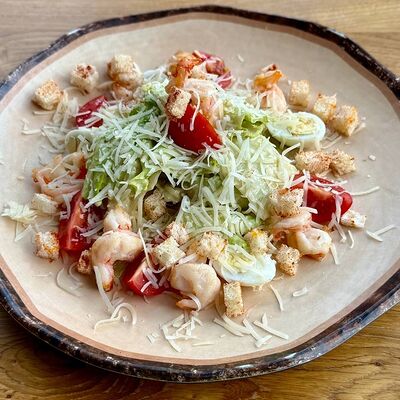 Цезарь с креветками в Филин-термы по цене 590 ₽