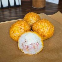 Один шарик с беконом в Симпл