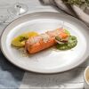 Стейк из лосося с картофельным кремом и шпинатным соусом в Станция сады по цене 1199