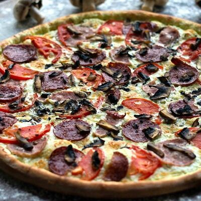 Пицца Итальяна в Bahnhof по цене 455 ₽