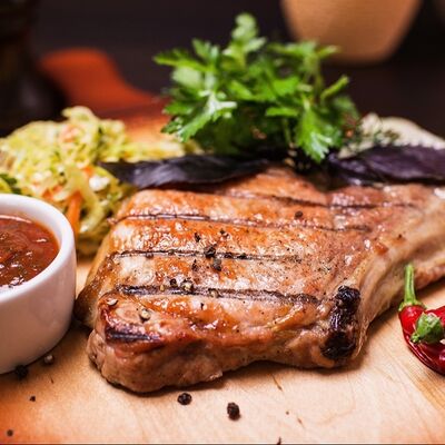 Свиная корейка в Жемчужина по цене 620 ₽