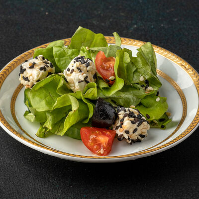 Салат Греческий в Orisushi по цене 260 ₽