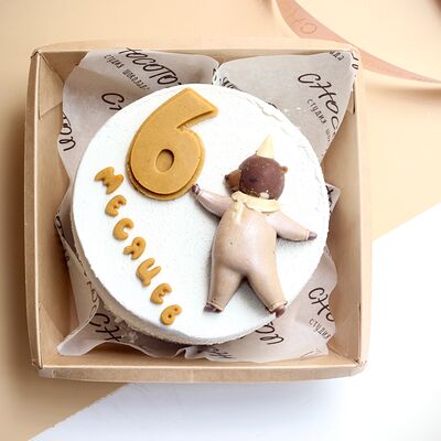 Бенто-торт малышу с фигуркой мишкив Chocoton по цене 2450 ₽