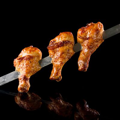 Шашлык из куриной голени в У Тарона по цене 580 ₽