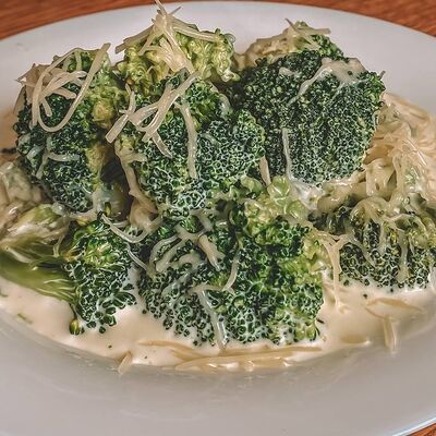 Брокколи со сливками и пармезаномв Panama City по цене 239 ₽