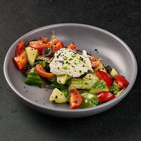 Греческий салат с муссом из сыра фета в Игристые