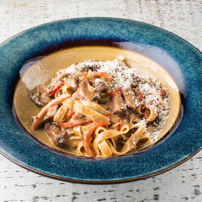 Паста с говяжьими щечками в Пряности & Радости на Васильевском по цене 650