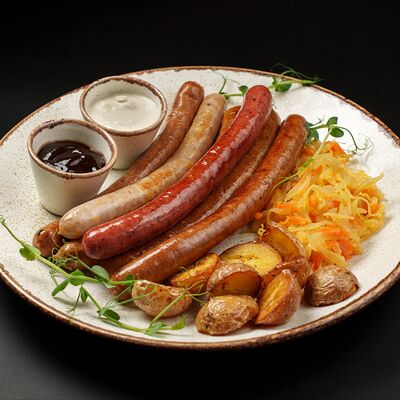 Сет из колбас в Pinta Haus по цене 1700 ₽