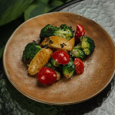 Печёные овощив Yellow Kitchen & bar по цене 324 ₽