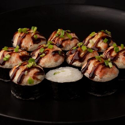 Запеченный с лососем тартар в Snail Суши по цене 517 ₽