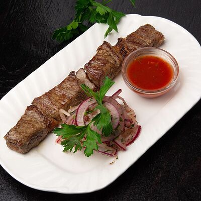 Шашлык из кусковой говядины в Нур по цене 522 ₽