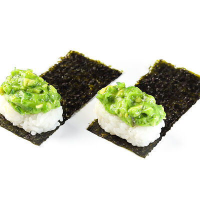 Открытый ролл с авокадо в Chojo Izakaya по цене 370 ₽