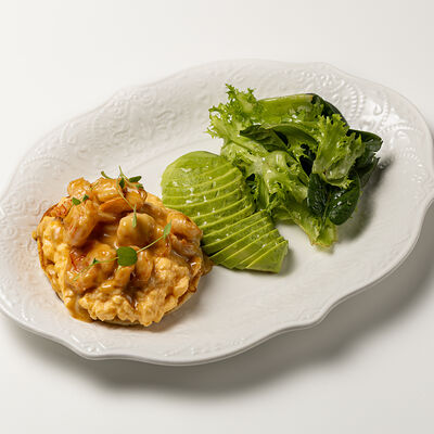 Скрембл с креветками и авокадо в Сказка по цене 630 ₽