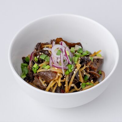 Древесные грибы с соусом из черных бобов в Ossu по цене 450 ₽