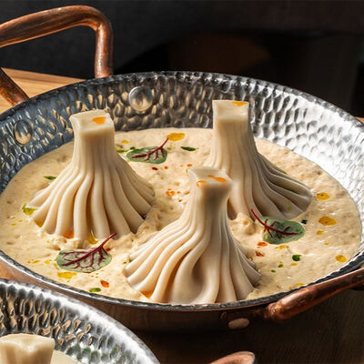 Хинкали с сырным соусом в ЮжанеГорожане по цене 578 ₽