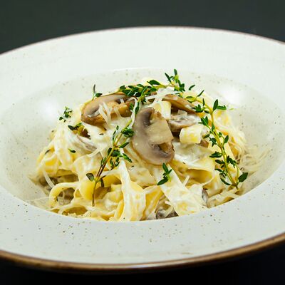 Феттуччине с грибами в Таверна Фили Хаус по цене 690 ₽