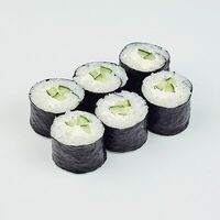 Маки с огурцом в Underground Sushi City