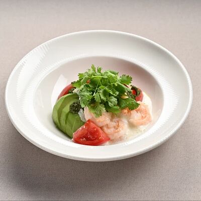 Салат креветки/авокадо в Massimo по цене 900 ₽