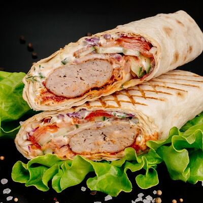 Кебаб из говядины в лаваше в УГОЛЬ&МЯСО по цене 430 ₽