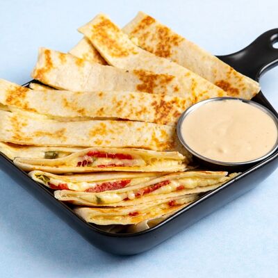 Тостадас с чоризо в BroS BurritoS по цене 350 ₽