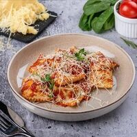 Равиоли со шпинатом в Refettorio