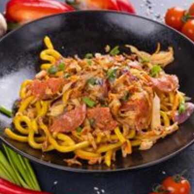 Честный Вок Пеперони сливочный в SushiDays по цене 309 ₽