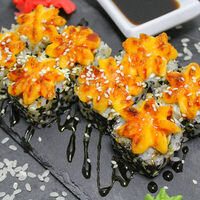 Ролл Лава запечённый в Maiko Sushi Bar