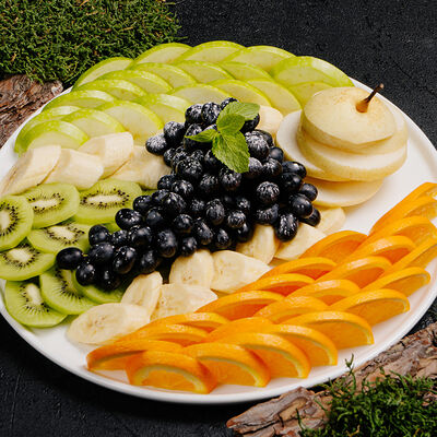 Ассорти сезонных фруктовв Реконструкция по цене 1100 ₽