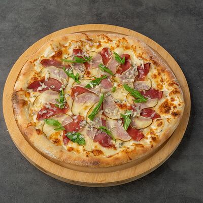 Пицца с грушей и копченым балыком в Дубок по цене 630 ₽