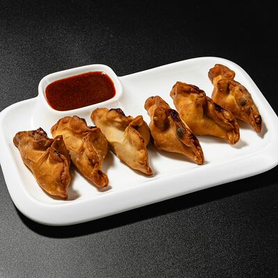 Китайский цзяо жареные (с курицей/со свининой) в Pi Am Перчик по цене 750 ₽