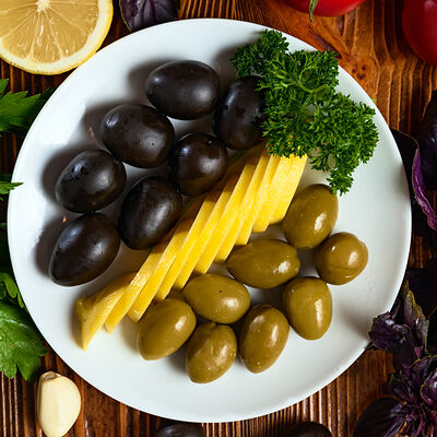 Оливки, маслины в Строгинская гавань по цене 650 ₽