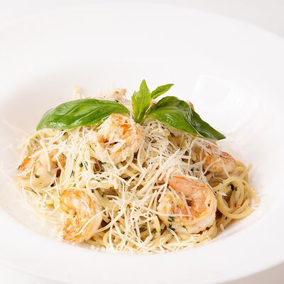 Спагетти-креветки-песто в Сыто Пьяно по цене 565 ₽