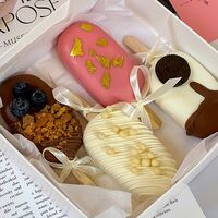 Набор Чизкейков Орео, Сникерс, Рафаэлло, вишня в Berry Present