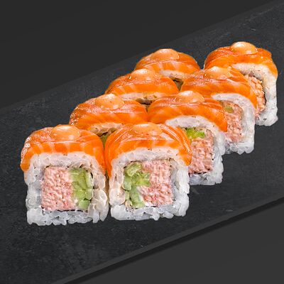 Ролл с лососем и снежным крабом в остром соусе №16 в Sushkin Set по цене 562 ₽