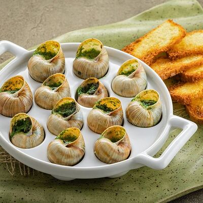 Улитки по-бургундски с крутонами из бриоши в Русская рыбалка по цене 1480 ₽