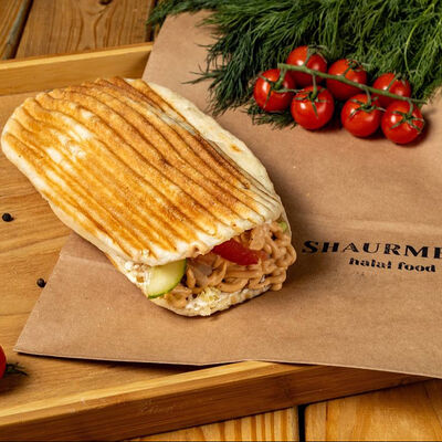 Донер Shaurmeat в Shaurmeat halal food по цене 355 ₽