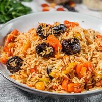 Вегетарианский плов с сухофруктами в PLOVBOX