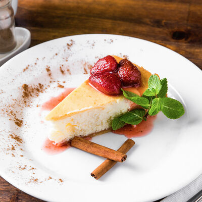 Чизкейк с вареньем в Кафе RSC по цене 190 ₽